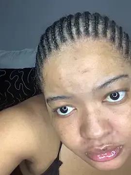 sexytinashe21 on StripChat