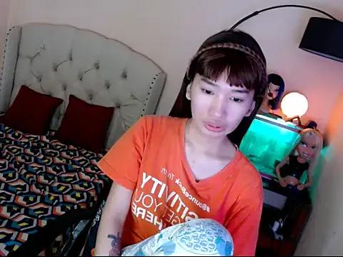 ShantalFoxxy_ on StripChat