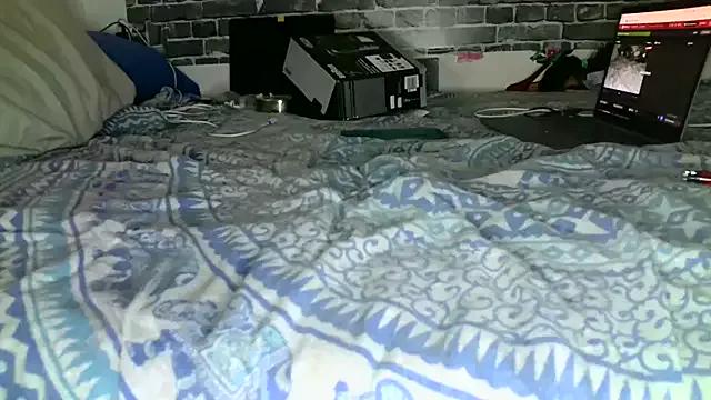 Freechat shineofcrazy on StripChat