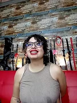 Freechat slave_Rubi on StripChat