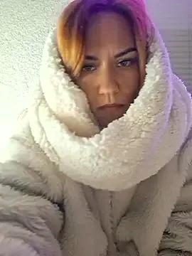 SlimBellaa — Get Fully Naked + 3 min Toy Control