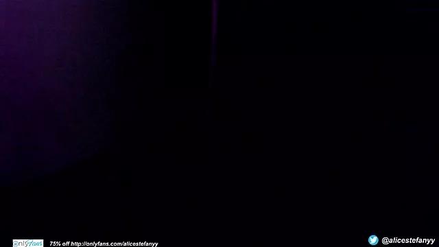 Smileyouarehere on StripChat