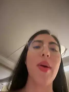 Sofia_Collins- on StripChat