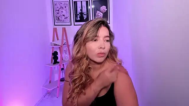 Freechat sofihill01 on StripChat