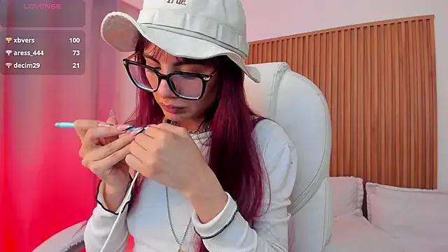 sophiecherry_ — Masturbate dildo