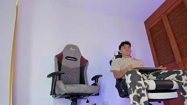 sotooliver3 on StripChat