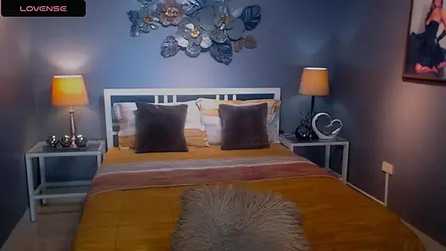 Freechat StellaStrong30 on StripChat