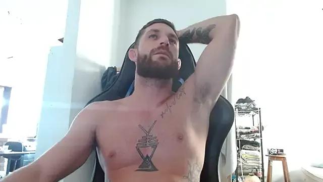 surfdog_95 on StripChat