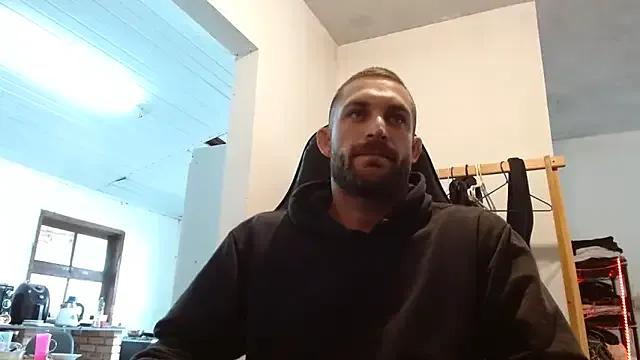 surfdog_95 on StripChat