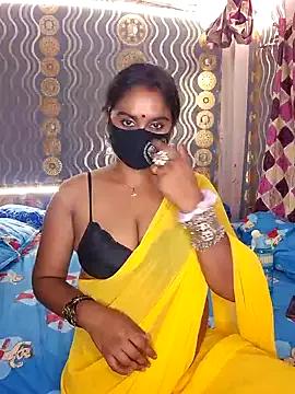 Sweet-Maddlina on StripChat