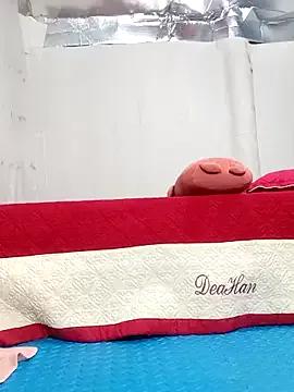 Sweet_Toy20 on StripChat