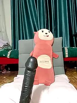 Sweet_Toy20 on StripChat