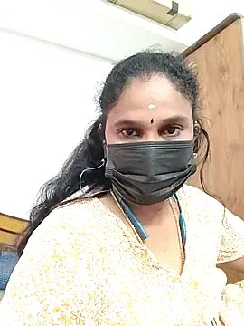 Tamil_Aathira on StripChat