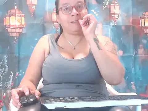 Tanyabigtits on StripChat