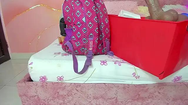 Taylor__cooper on StripChat