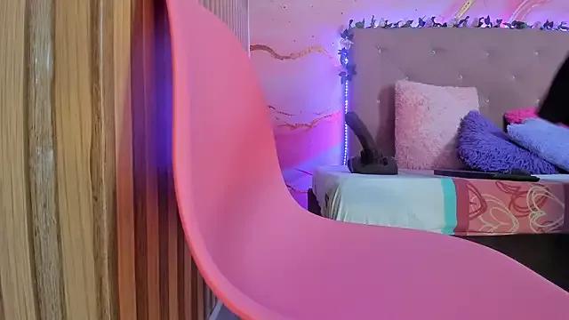 Taylor__cooper on StripChat