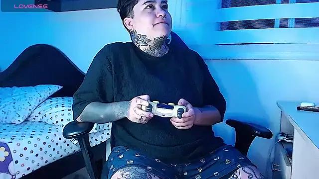 Freechat Techno_420_ on StripChat