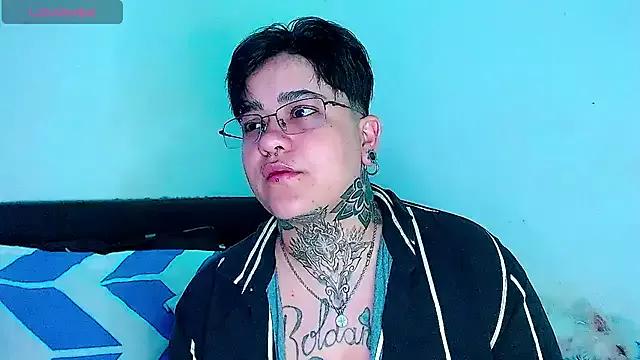 Freechat Techno_420_ on StripChat