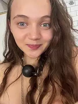 Freechat TheYourL on StripChat