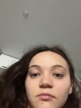 Freechat TheYourL on StripChat