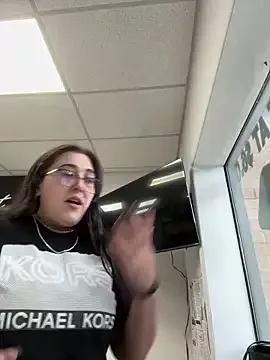 ThicBunz on StripChat