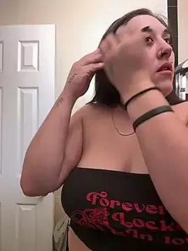 ThicBunz on StripChat