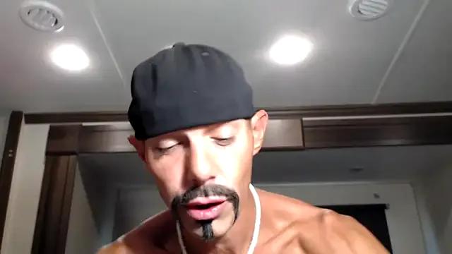 ThickD2C on StripChat