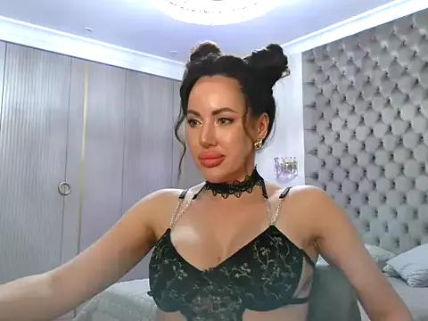 Freechat TianaPosh on StripChat