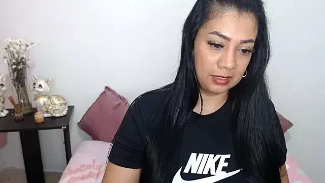 titsbiglovers on StripChat