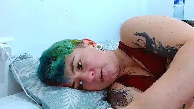 tomboyblue on StripChat
