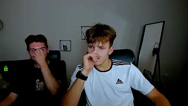 Freechat travis_wolf_ on StripChat