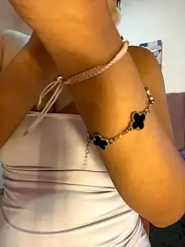 Freechat trex_x on StripChat