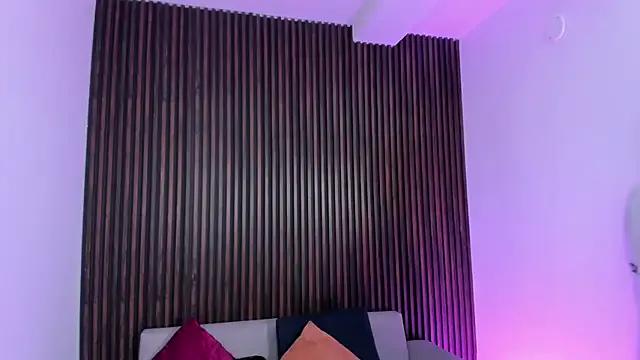 Freechat troy_rouge on StripChat