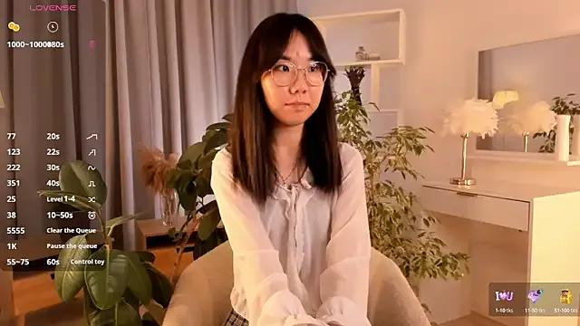 UdelaDodson on StripChat