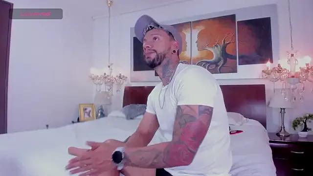 Valentiinoss on StripChat