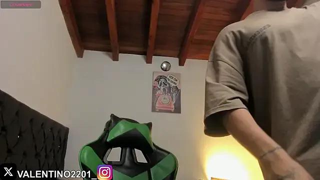 Valentino_Xander on StripChat
