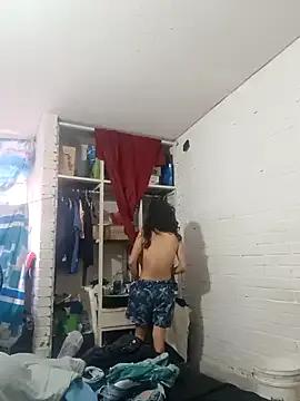 valeriaswang_Lucas on StripChat