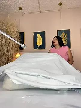 valerie_lya on StripChat