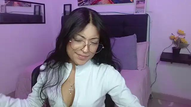 vaness_weet — Spanks ass and spit boobs