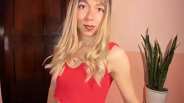 victoria_qq on StripChat