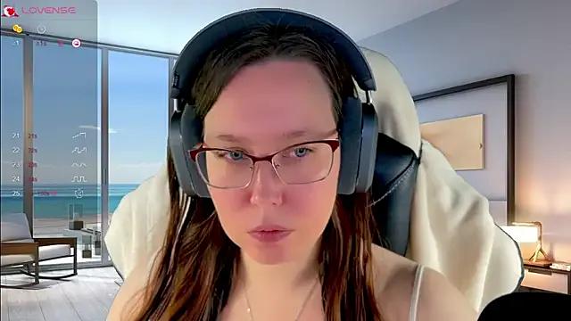 Victoria_Romans on StripChat