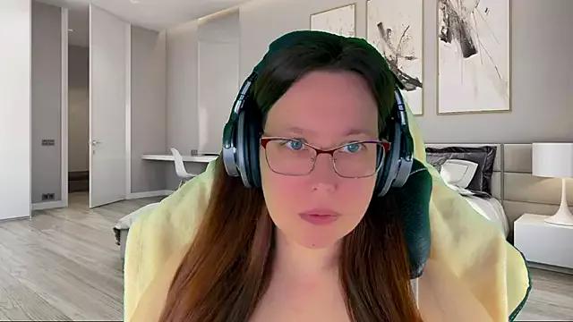 Victoria_Romans on StripChat