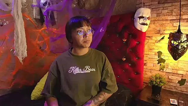 Victoria_Thompson1 on StripChat