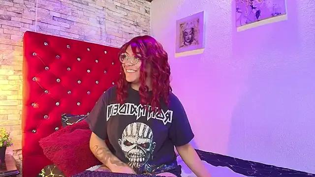 Victoria_Thompson1 on StripChat