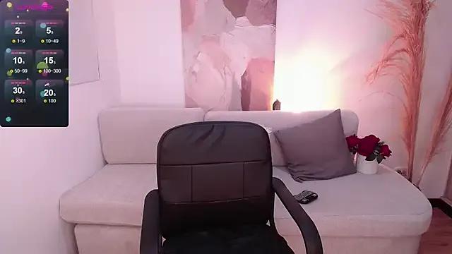 VictoriaLeia on StripChat