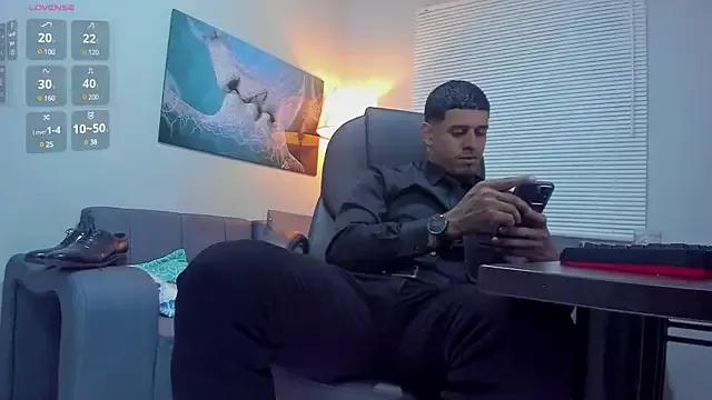 Freechat vincen_jose on StripChat