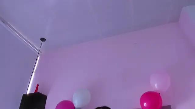 violet_myerrs on StripChat