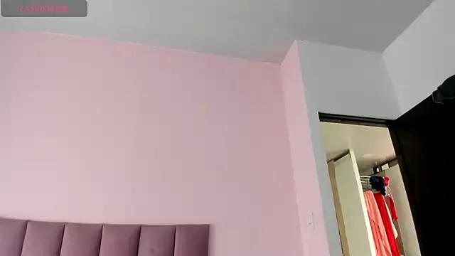 violet_myerrs on StripChat