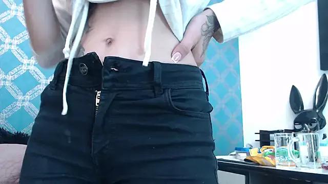 violeta_cute18 on StripChat