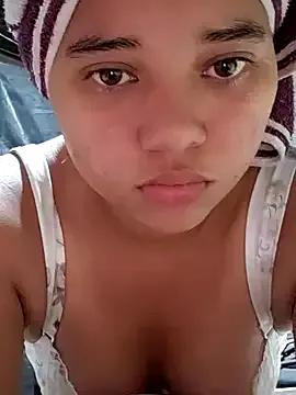 Violethroos on StripChat